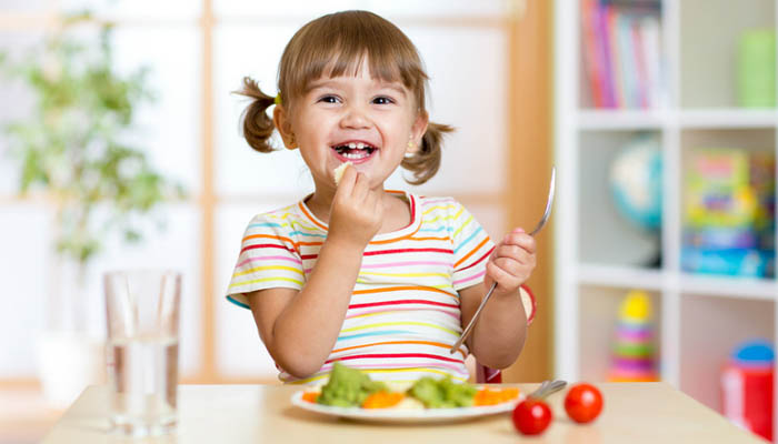 Trẻ nên ăn gì sau tiêm chủng